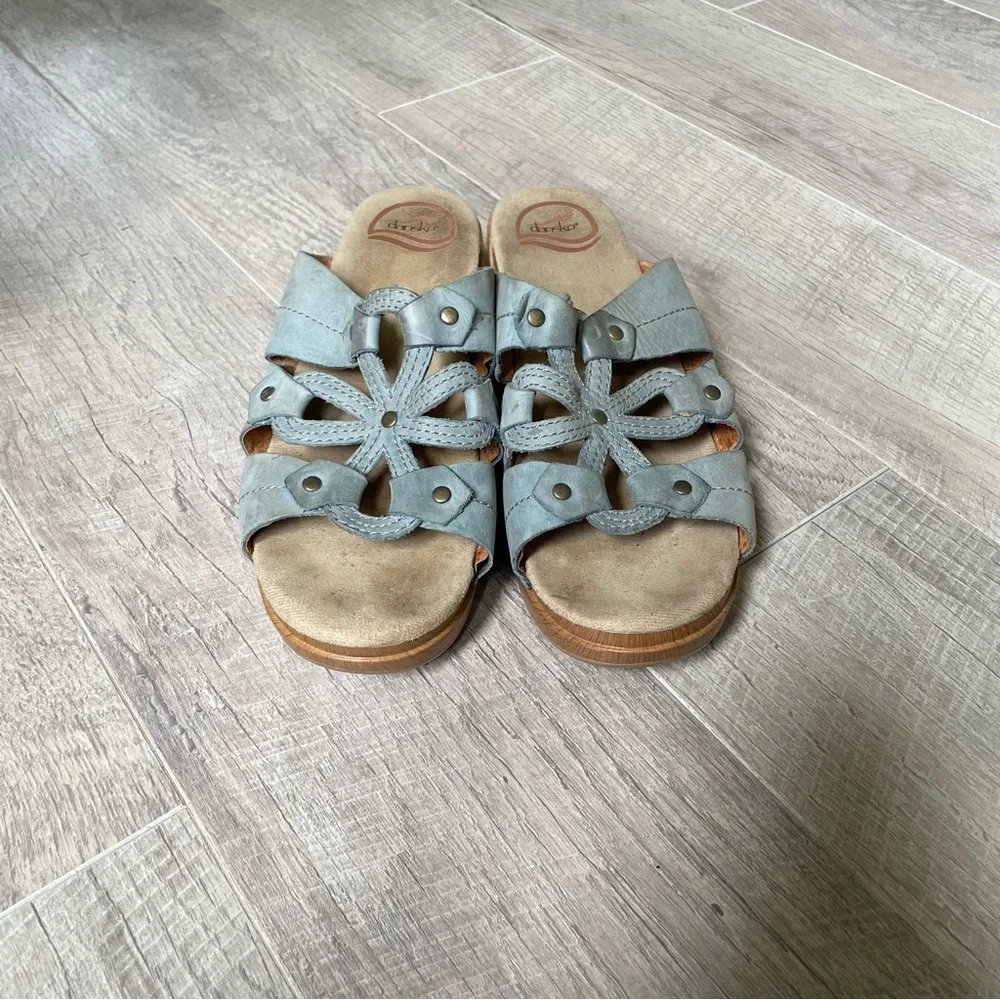 Dansko Serena Teal Leather Flower Sandals 40 $120